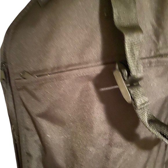 NWOT Black garment bag - Picture 3 of 7